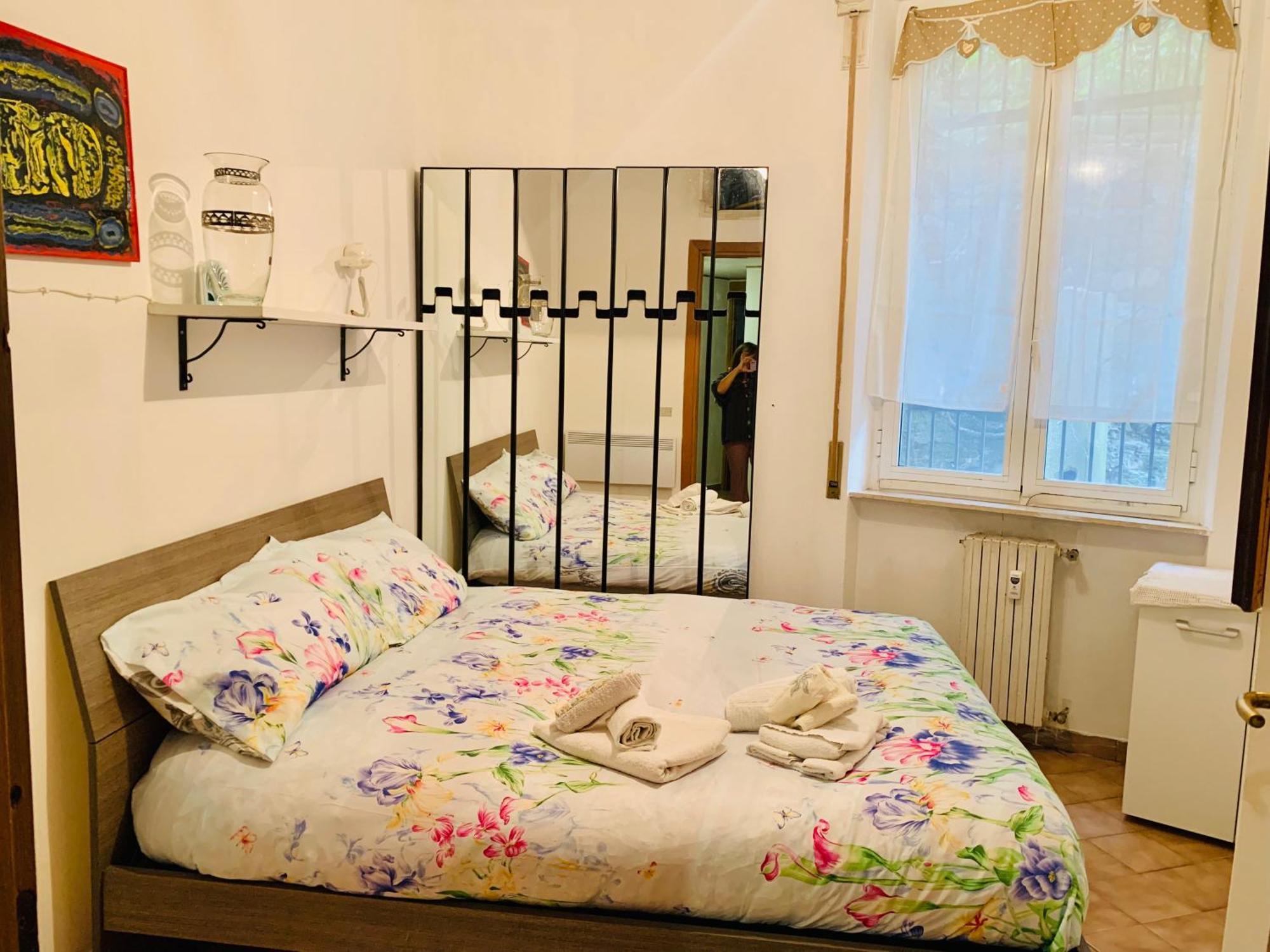 A Due Passi Dal Centro 2 Camere Matrimoniali Wifi Генуа Екстериор снимка